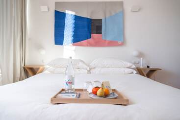 هتل Casa Mãe Lagos