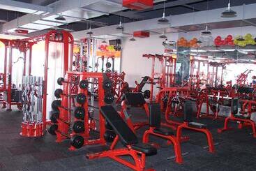 هتل Regenta Inn Vadodara, 500m From Railway Station