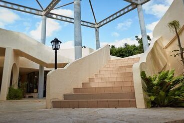 La Casa Panacea Okinawa Resort