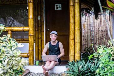 Общежитие Montañita Cabañas