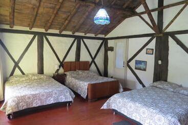 旅馆 Tarragona Hostal