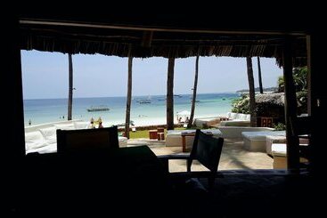 리조트 Blue Bay Village