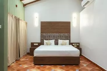 C Roque Beach Resort