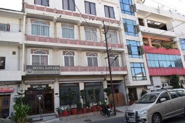 בית מלון כפרי Collection O Konark Palace