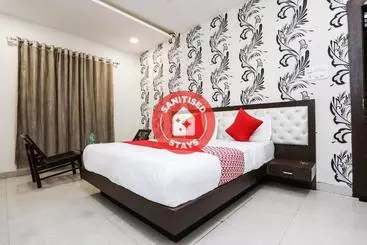 Hotel Madhuram Palace
