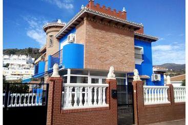 Torre De La Victoria Hostel