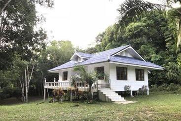 リゾートホテル Kood Life