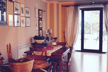 Bed and Breakfast Cascina Castagneto