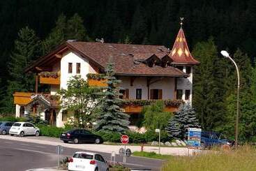 בית מלון כפרי Millenium