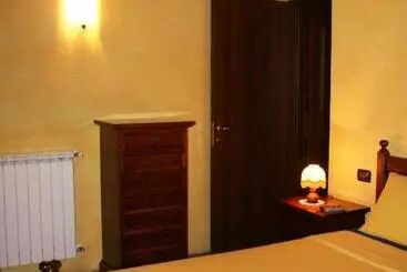 ベッドアンドブレックファースト Agriturismo Cascina La Palazzina