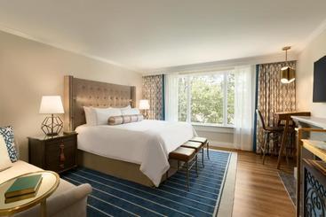 Hotel Reikart House Buffalo, A Tribute Portfolio