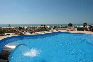 Hotel Tritone