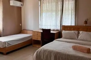 تختخواب و صبحانه Vintage Lodge