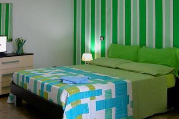 آپارتمانهای توریستها Bed House Floristella