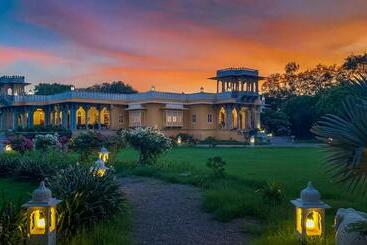 Отель Dev Shree Deogarh