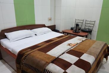 Hotell Goroomgo Shimla Inn Lucknow