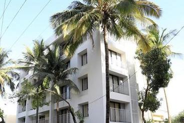 تختخواب و صبحانه Aashiyana Inn