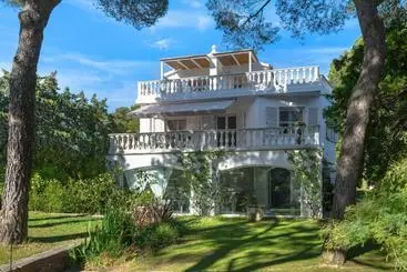 ベッドアンドブレックファースト Mediterranea Luxury House
