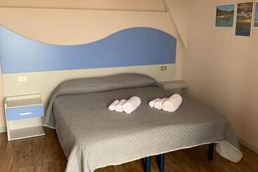 هتل Moderno Bed & Breakfast