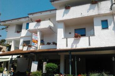 فندق Pensione Nettuno