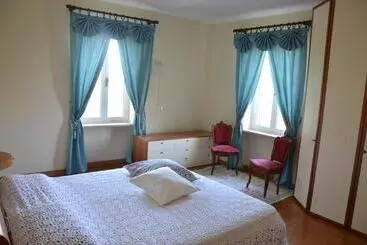 ベッドアンドブレックファースト Bed & Bistrò Che Piasì