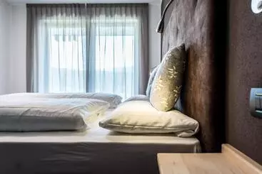 ホテル Chalet Kristall   Dolomites Garden Chalet