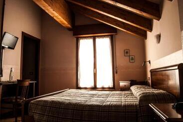 فندق Ristorante Albergo Da Giovanni