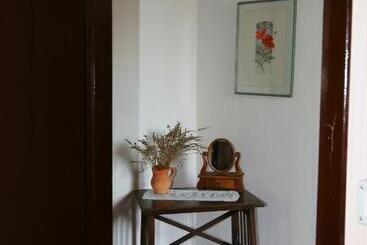 Bed and Breakfast Room & Breakfast Nel Borgo Scipione