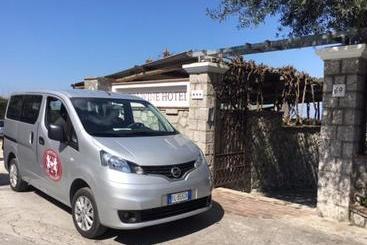 בית מלון כפרי Capri Wine