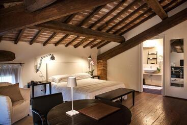 مبيت وإفطار Relais Villa Ormaneto