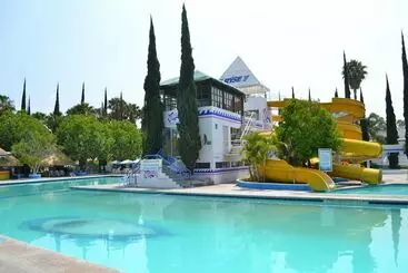 ホテル Splash Inn