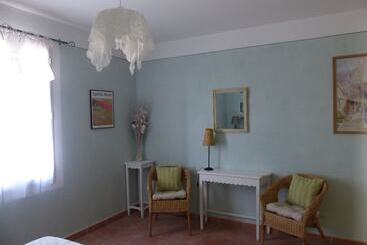 La Ferme Du Petit Ségriès Bed And Breakfast