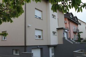 Bed & Breakfast Rooms Villa Aria