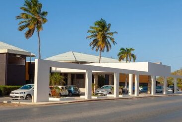 هتل Curacao Airport