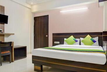 酒店 Treebo Royal Sun Palace Mp Nagar Zone 2