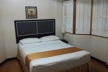 Lägenhetshotell Ralph Anthony Suites