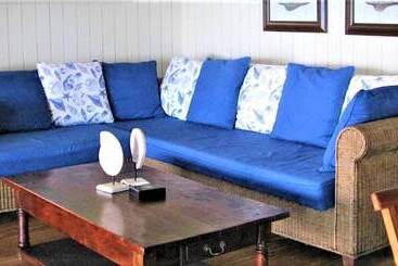 آپارتمانهای توریستها South Point Villas Cerf Island