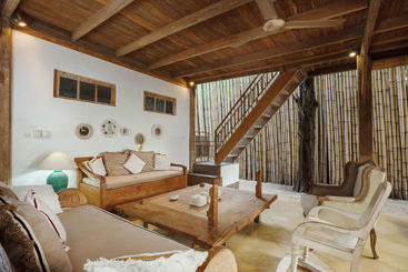 ビラホテル The Gili Beach Resort