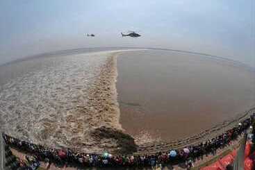 Qianjiang Junting Hotel, Haining