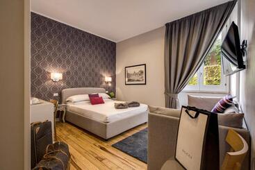 تختخواب و صبحانه The Club Navona Guesthouse O Affittacamere