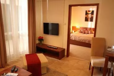 Hotel Birdland Villapark