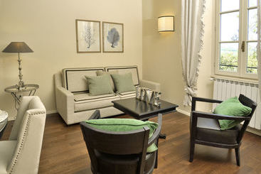 بيت Villa Borri Country Suites