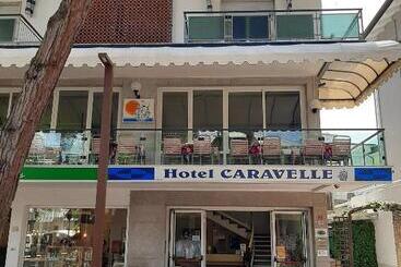ホテル Caravelle