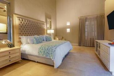 هتل Casa Del Gobernador