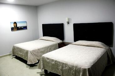 Отель Tampico Express