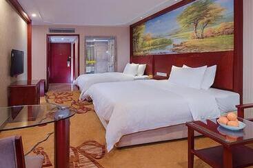 Vienna International Hotel Guangzhou Jiaokou Subway Station