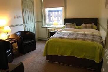 Bed and Breakfast Abberley House