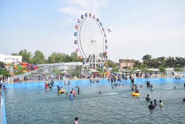 בית מלון כפרי Momo Inn