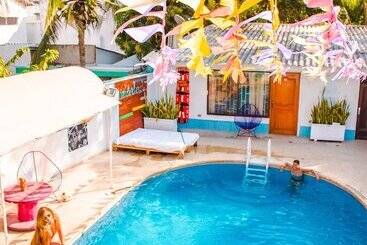 Wonderland Hostel By Gb Collection