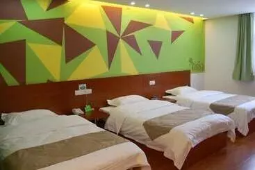 Hotel Vatica Hengshui Halixun Peace Hospital